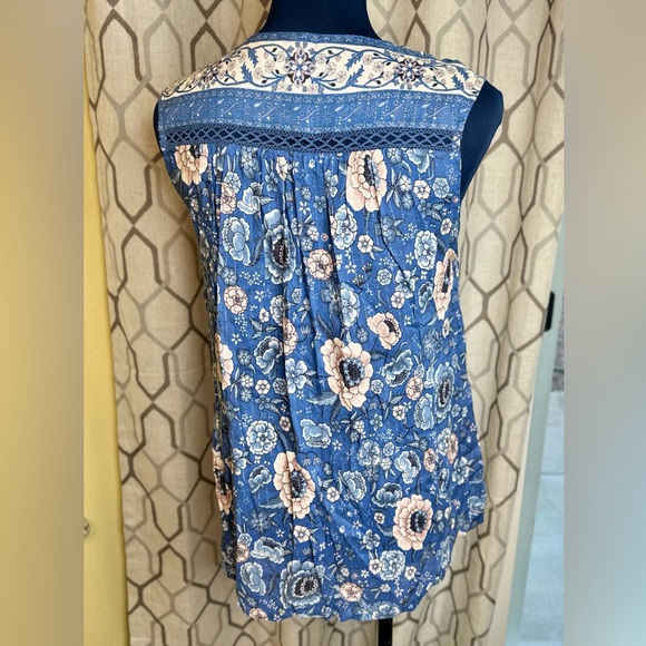 EUC Spell & the Gypsy Collective Navy Blue Zahara Sleeveless Blouse - Picture 13 of 16